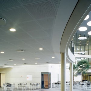 Trần nhôm tiêu âm giảm tiếng ồn