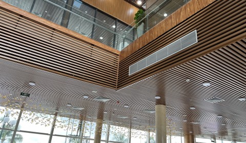 Tại sao nên chọn trần nhôm Basi trong thiết kế hiện đại?